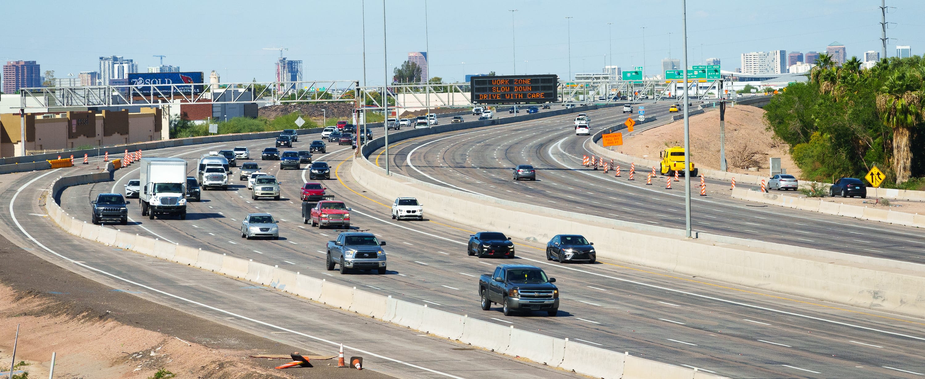 I-10 in Chandler closed after boy dies in rollover crash