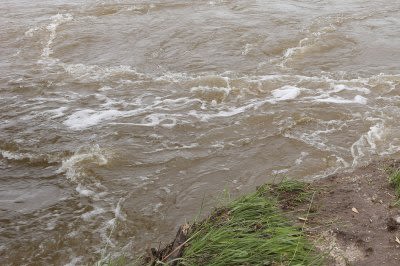 Torrential flooding strands theme-park guests at Dolly Parton's Dollywood - UPI.com