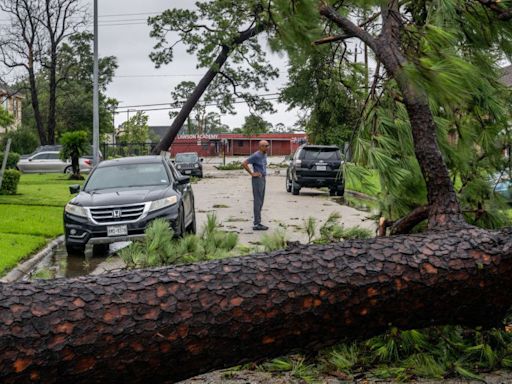 Residentes de Houston muestran cómo los afectó el huracán Beryl