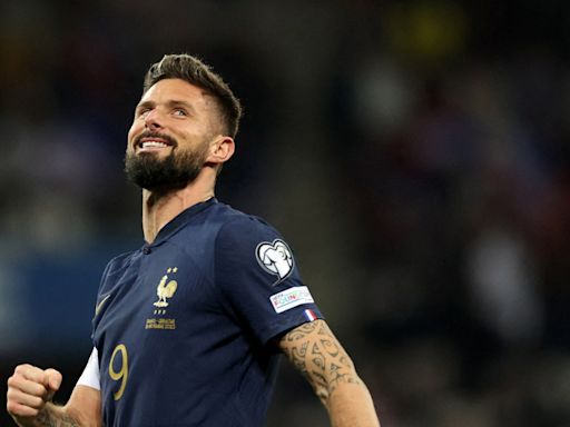 ‘Father of the team’ Giroud looking for French revenge