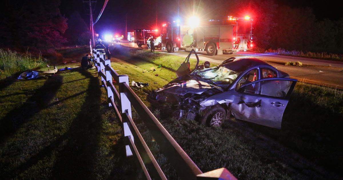 2 people ejected from crash among 4 people critically injured in Chicago suburb