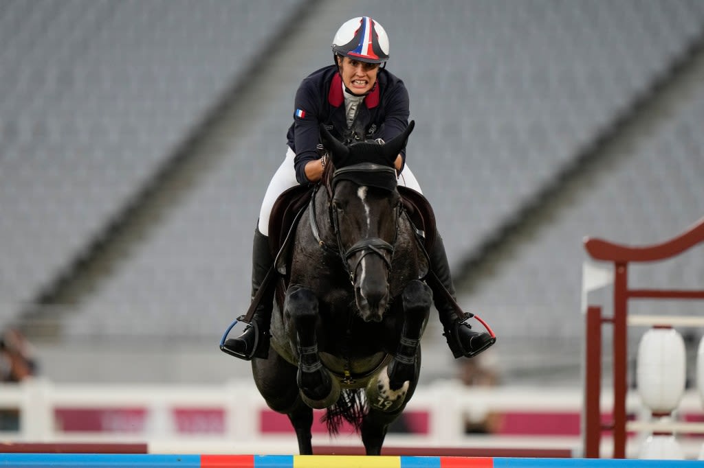 Horses out, ‘American Ninja Warrior’ in: Olympic’s modern pentathlon faces a big change in 2028