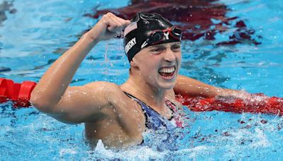 Katie Ledecky wins her 1st gold in Paris Games, sets Olympic record in women's 1500-meter freestyle