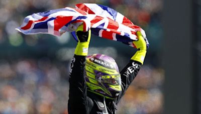 Lewis Hamilton logra una victoria de "cuento de hadas" en el Gran Premio de Gran Bretaña