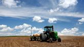 Falling Farm Income Will Weigh on Deere Earnings