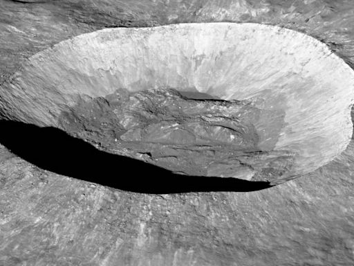 Científicos dicen que rastrearon los orígenes de un asteroide cercano a la Tierra potencialmente peligroso hasta la cara oculta de la Luna