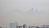 La contaminación en Monterrey es un problema complejo y dos expertos nos explican qué la ocasiona