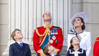 Cette tendre photo du Prince William et de ses enfants postée à l'occasion de son anniversaire met en joie les internautes