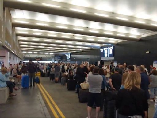'Chaos' at Manchester Airport after major power cut halts all flights at two terminals