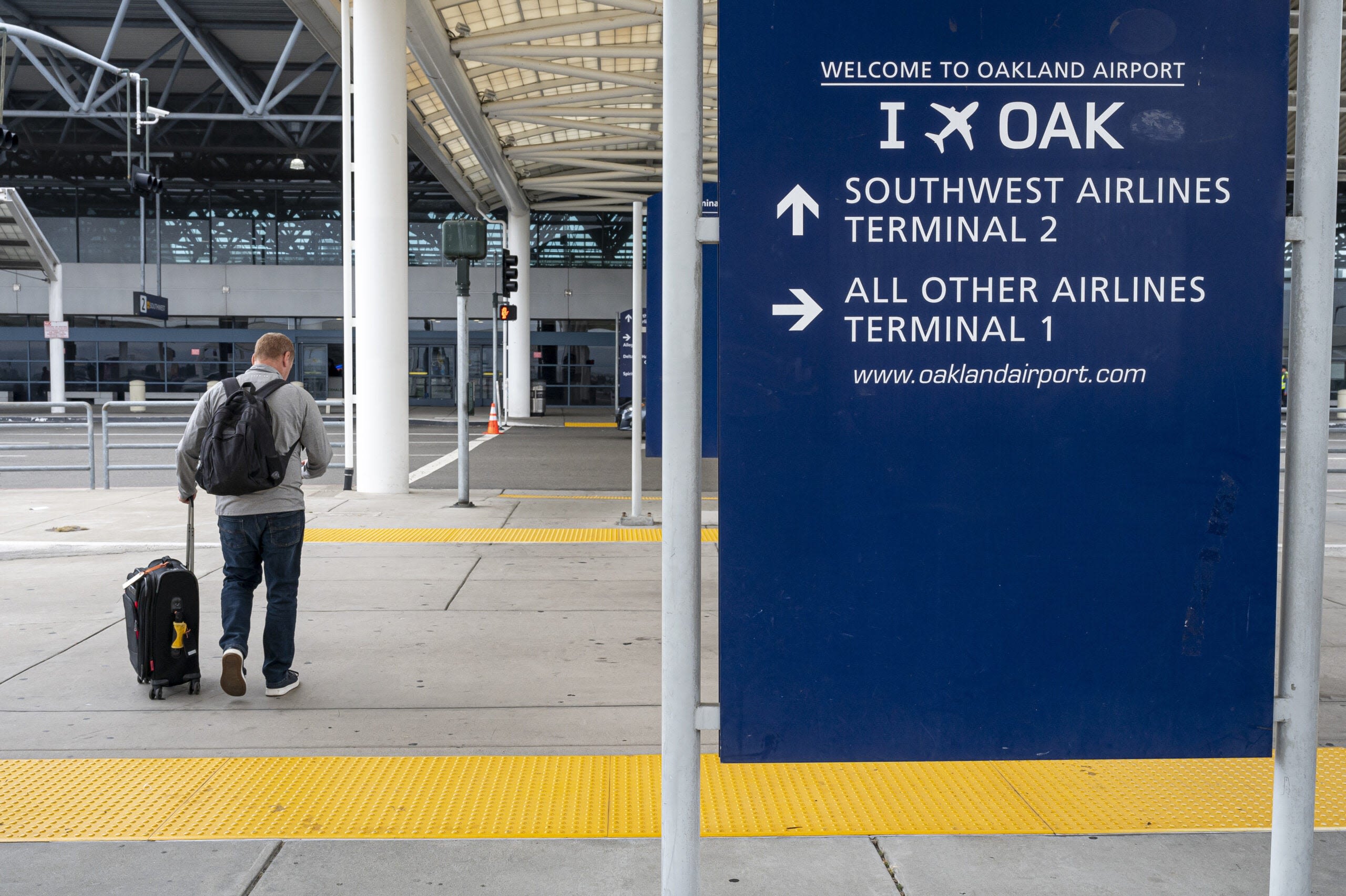 Oakland's airport officially changes name to San Francisco Bay Oakland International Airport - The Points Guy