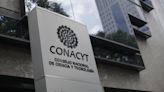 De 2018 a 2021, Conacyt redujo en 83% las becas para posgrado en el extranjero; se alcanzó el menor número en 10 años