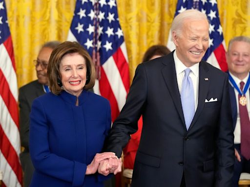 Nancy Pelosi negó rumores de complot para bajar a Biden de la candidatura - El Diario NY