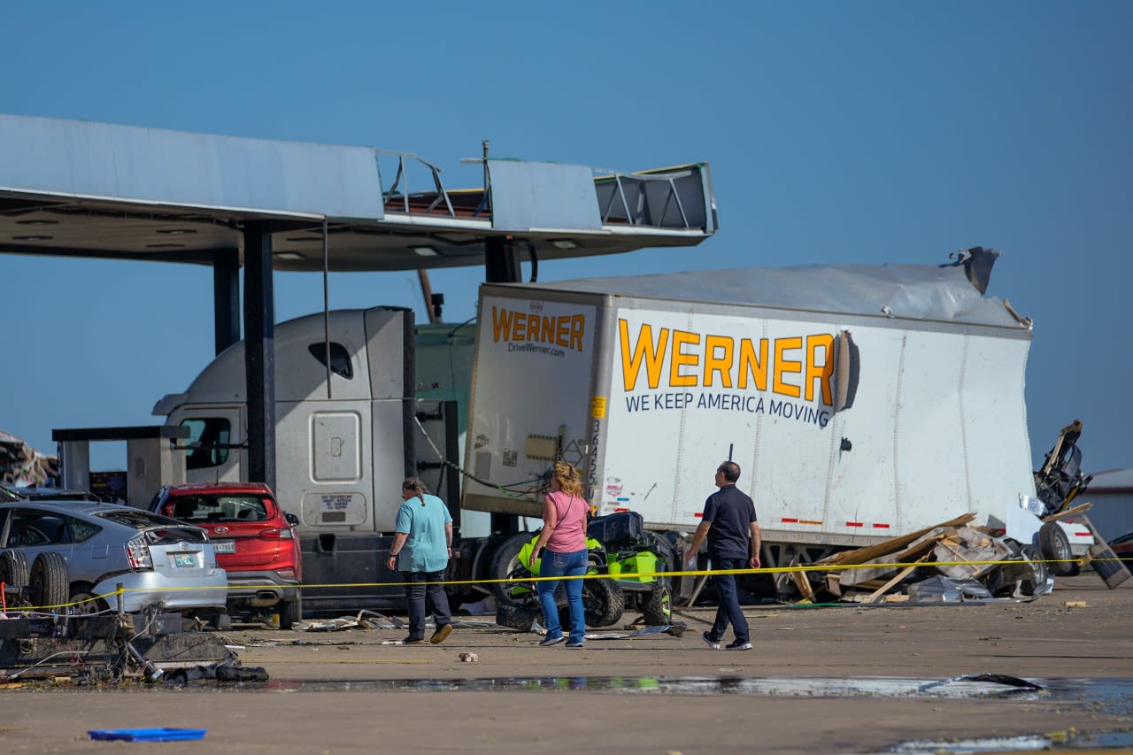 At least 22 dead in Memorial Day weekend storms that devastated several US states