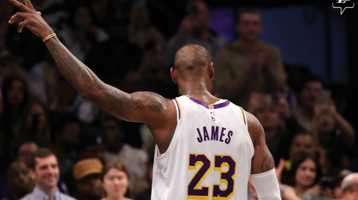 Lakers Turned Down Idea of 'Big 3' Even As LeBron Pushed to Add Another Star