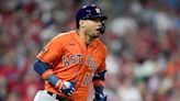 Gurriel, Iglesias agree to minor league deals with Marlins