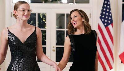 Jennifer Garner and Ben Affleck Celebrate Daughter Violet's Graduation as She Nods at College Plans