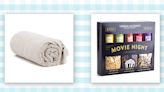 Everything You Need for the Cutest Outdoor Movie Night