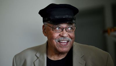 Muere a los 93 años el actor James Earl Jones, voz de Darth Vader y Mufasa