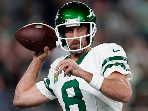 Aaron Rodgers estará listo para entrenar sin restricciones afirman los Jets