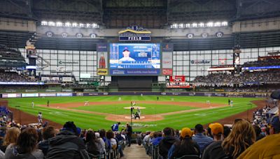 Escalator malfunction at Brewers game leaves 11 people injured, including one with a broken femur