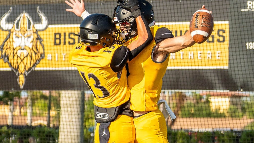 See photos of Carter Smith, Bishop Verot sweeping spring football jamboree