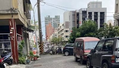 苦苓不滿道路遭圍籬阻隔 嗆陳其邁：東京有這種奇觀？