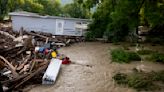 Debby se aleja por fin de EEUU, pero persisten apagones y riesgo de inundaciones