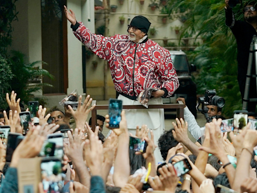 Amid 'Kalki 2898 AD' success, Amitabh Bachchan greets fans with goodies at Jalsa; Watch viral video