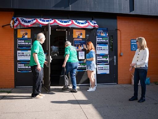 Rep. Ilhan Omar wins DFL endorsement over Don Samuels at Minneapolis convention