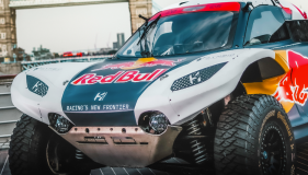 Extreme H: Pioneer 25 hydrogen racing car launched in central London