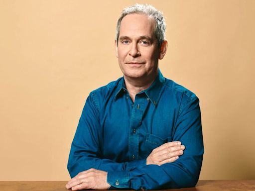 ‘Feud’ Star Tom Hollander Says Playing Truman Capote Was Like Learning to Surf