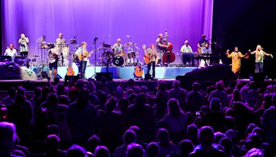 Jimmy Buffett’s Coral Reefer Band sets sail in search of its future: ‘We found it in the songs’