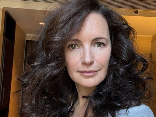 Kristin Davis Shows Off Natural Curls and Goes Makeup-Free After Revealing She Dissolved Facial Filler