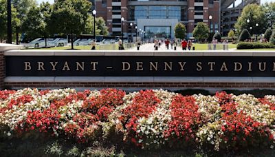 Alabama football now charging for preseason autographs