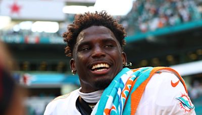 Miami Dolphins star Tyreek Hill considers legal action after police detained him hours before NFL game