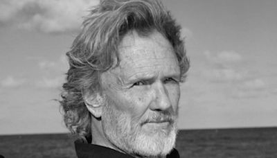 Kris Kristofferson, singer-songwriter and actor, dies at 88