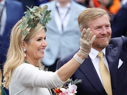 Máxima de Holanda sorprende con una espectacular tocado de mariposas para celebrar el Día del Rey