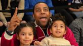 Here's how Kenan Thompson scores cool points with his daughters