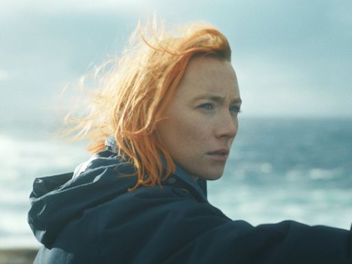 Movie Review: A transcendent Saoirse Ronan illuminates true-life addiction drama ‘The Outrun’