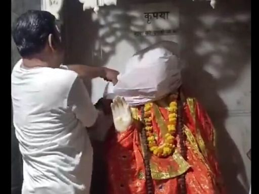 Hindu outfit removes Sai Baba statues from multiple Varanasi temples