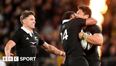 New Zealand 33-13 Australia: All Blacks end Rugby Championship on high