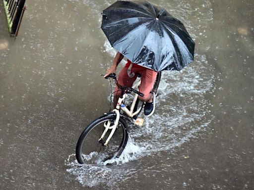 Mumbai weather updates: IMD issues yellow alert for Mumbai and Thane, predicts heavy rainfall