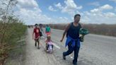 Hambre, calor y sed doblegan a la “Caravana de los Niños” en su paso por territorio de Oaxaca