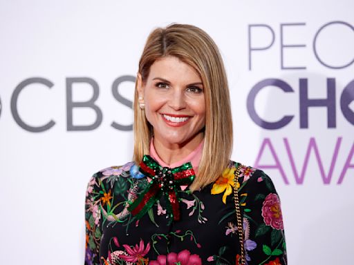 Lori Loughlin's social life is suffering as she prepares for college admissions scandal court hearing