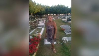 Mulher mora há 21 anos em cemitério no Ceará: 'Nunca puxaram meus pés'