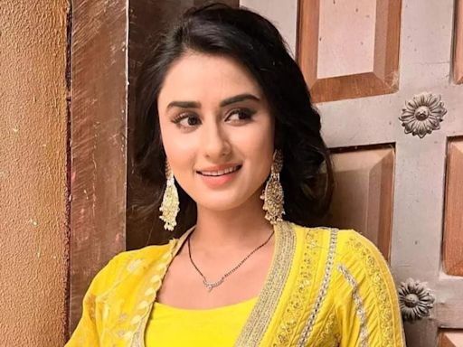 Pushpa Impossible: Deepti decides to leave the chawl along with Ashwin and Swara - Times of India