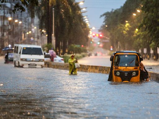 LIST: Malls with free overnight parking, open restrooms on July 24