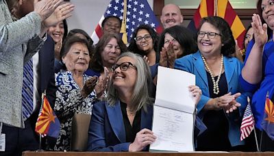 Arizona’s Hobbs signs 1864 abortion ban repeal | Arkansas Democrat Gazette