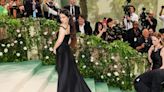 Rosalía ha lucido un 'dos piezas' de Dior en la Met Gala 2024