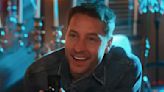 Justin Hartley's Surprise Quantum Leap Guest Stint Revealed — WATCH